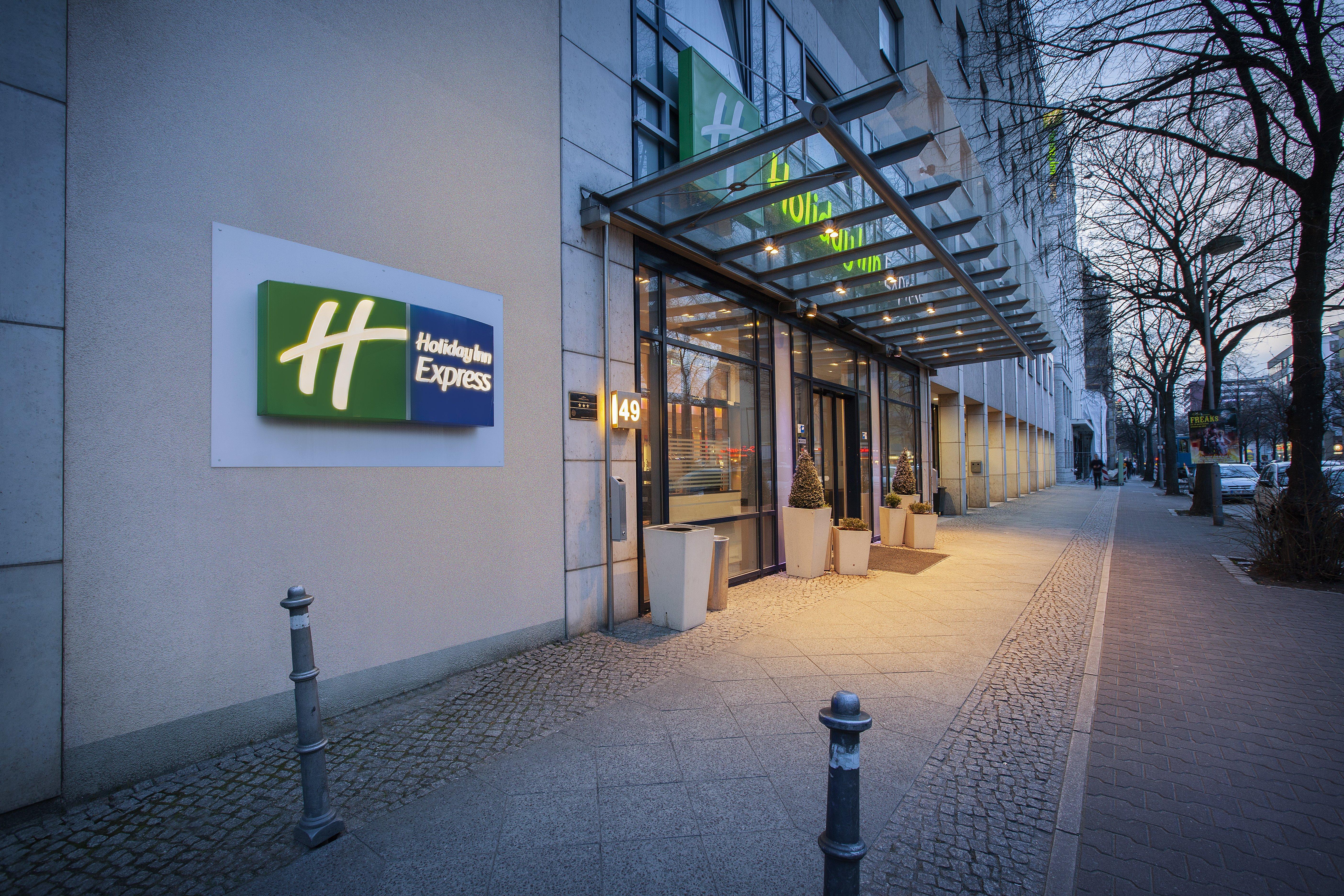 Holiday Inn Express Berlin City Centre, An Ihg Hotel Dış mekan fotoğraf